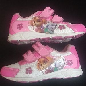 Paw Patrol Sneakers little girls Sz 9